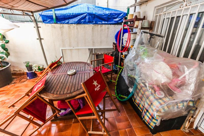 Foto 1abbd465-0251-4420-a13a-0c14f150ddb2. Planta baja en calle rafael casanova 6 planta baja reformada frente a la plaza y a pocos metros del mar! en Calafell