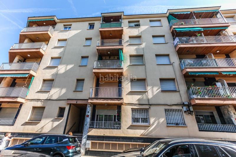 Foto 3d5ede59-6044-483b-a52b-b21491cf03cd. Planta baja en calle rafael casanova 6 planta baja reformada frente a la plaza y a pocos metros del mar! en Calafell