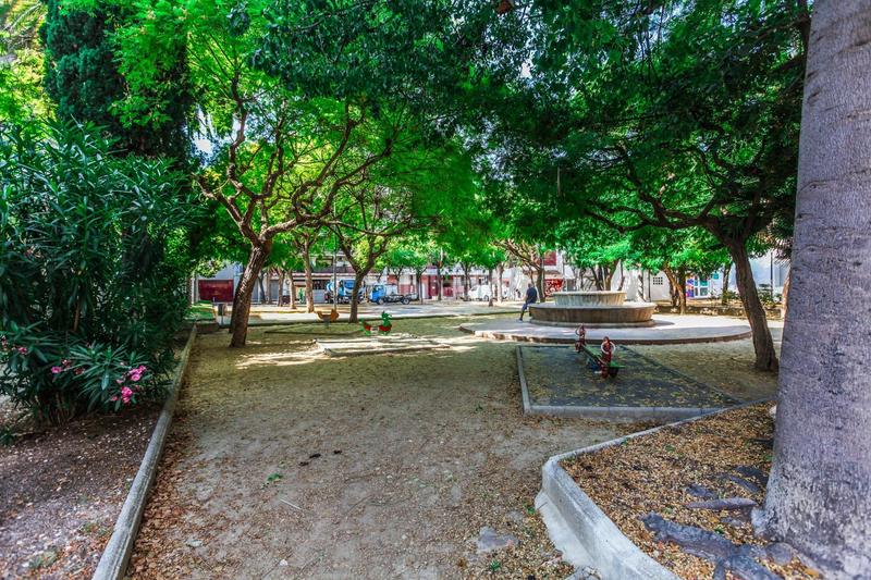 Foto 7f510f35-1eec-4d62-9b58-b881d119fb5e. Planta baja en calle rafael casanova 6 planta baja reformada frente a la plaza y a pocos metros del mar! en Calafell