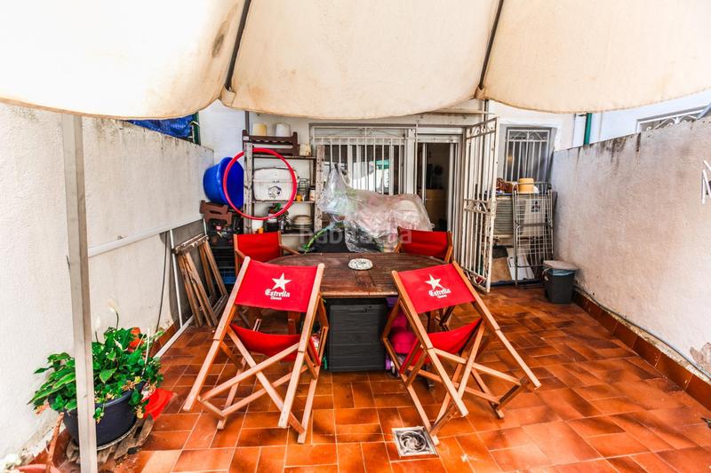 Foto 7fd2ff59-9542-406c-9209-fbea03b90d85. Planta baja en calle rafael casanova 6 planta baja reformada frente a la plaza y a pocos metros del mar! en Calafell