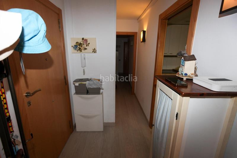 Foto d9da5ce0-9c20-444e-b3cb-a8d75818b78e. Planta baja en calle rafael casanova 6 planta baja reformada frente a la plaza y a pocos metros del mar! en Calafell