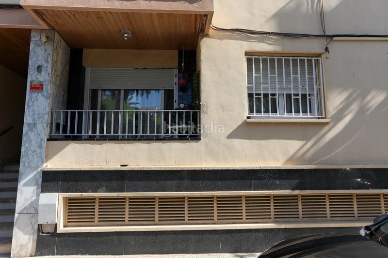 Foto fa804ae8-2160-4022-93c8-596225eb156b. Planta baja en calle rafael casanova 6 planta baja reformada frente a la plaza y a pocos metros del mar! en Calafell