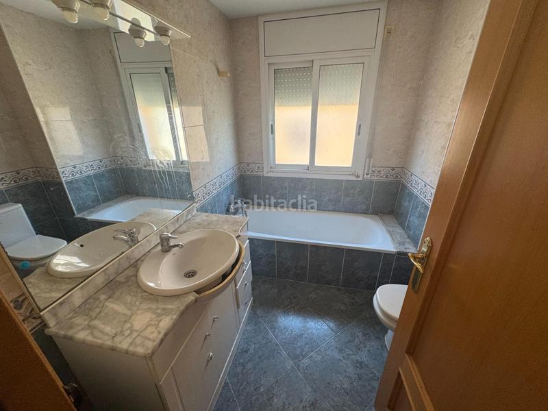 Foto 004de23f-a282-42e4-90e6-f2456eb52a10. Casa a schiera con parcheggio in Cunit residencial Cunit