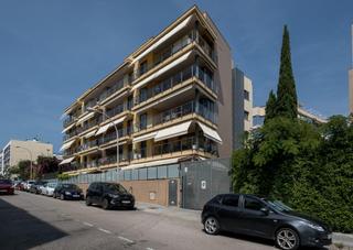 Pis  Avenida de montserrat. Alto standing en 2 liena de mar con piscina