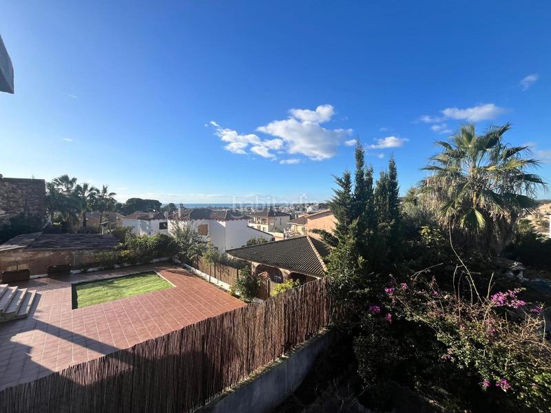 Foto af50acc6-92c0-4389-a79a-db13cf2583d1. Chalet casa independiente en el centro con vistas despejadas en Creixell