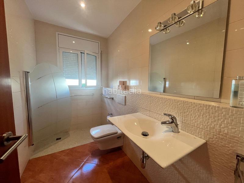 Foto cf4e2c97-1bed-4712-aa8d-639317bc0883. Chalet casa independiente en el centro con vistas despejadas en Creixell