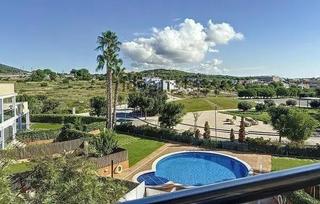 Appartement  Calle victoria dels angels. Piso en roda de bera con piscina comunitaria