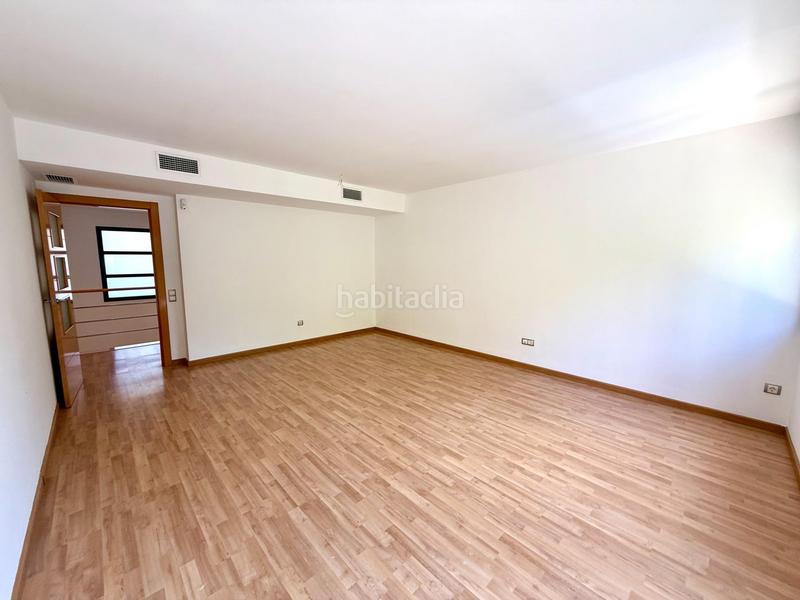 Foto d4d76bba-ea06-4705-95d6-99b6ae2ed234. Chalet en carrer cep 56 chalet unifamiliar la muntanyeta en Vendrell (El)