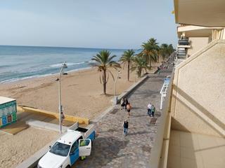 Pis  Passeig maritim sant joan de deu. Frontal al mar