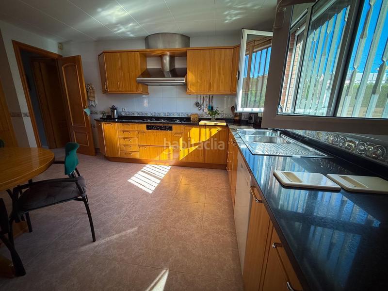 Foto 3a75ae2b-d98c-4f81-a7af-2d7b013e6a8a. Chalet dans calle sant pere 66 dans Calafell residencial Calafell