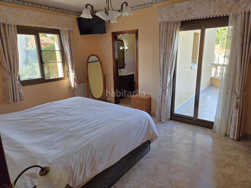 Foto 3c546823-ef74-4b50-b3ea-047a378774f5. Chalet avec chauffage parking piscine dans Bonavista Vendrell (El)