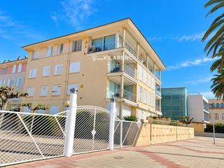 Pis  Carrer de ran de mar. Bonito piso  lateral al mar de 4 habitaciones en el sanatori