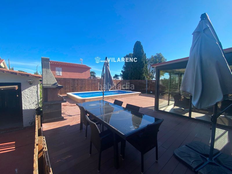 Foto 49f679d1-ebbe-4c2d-af61-19e818921265. Xalet amb aparcament piscina a Cunit residencial Cunit