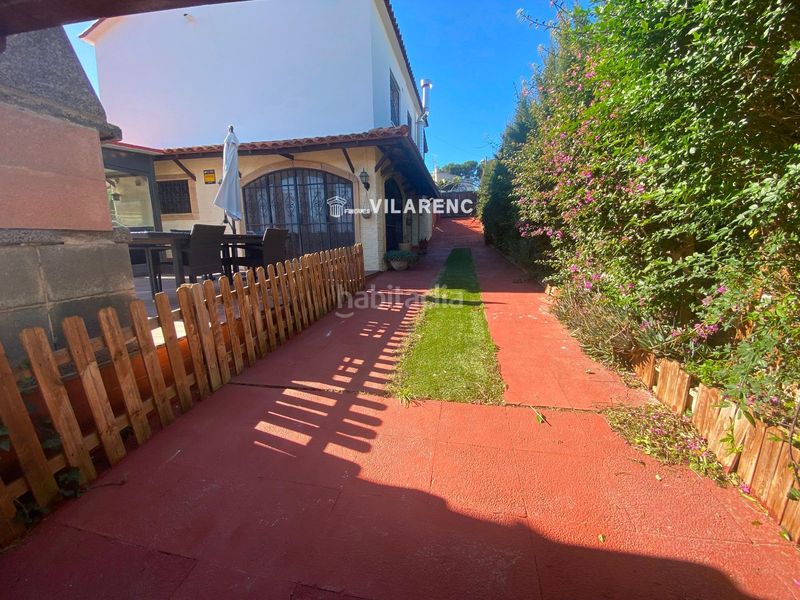 Foto 5e2f7a04-1c3a-4498-b391-5fee80886e1e. Xalet amb aparcament piscina a Cunit residencial Cunit