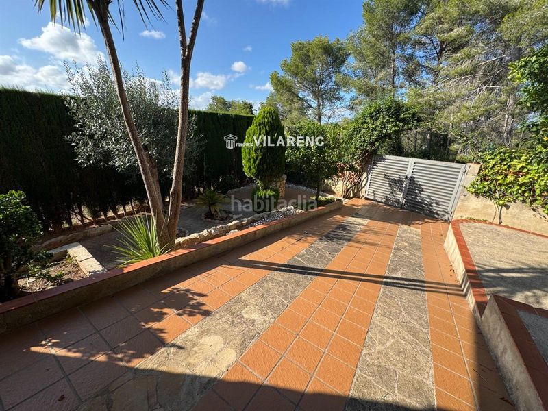Foto 2edc1130-b7b6-466f-bc02-295c66885944. Xalet amb calefacció aparcament piscina a Calafell park Calafell