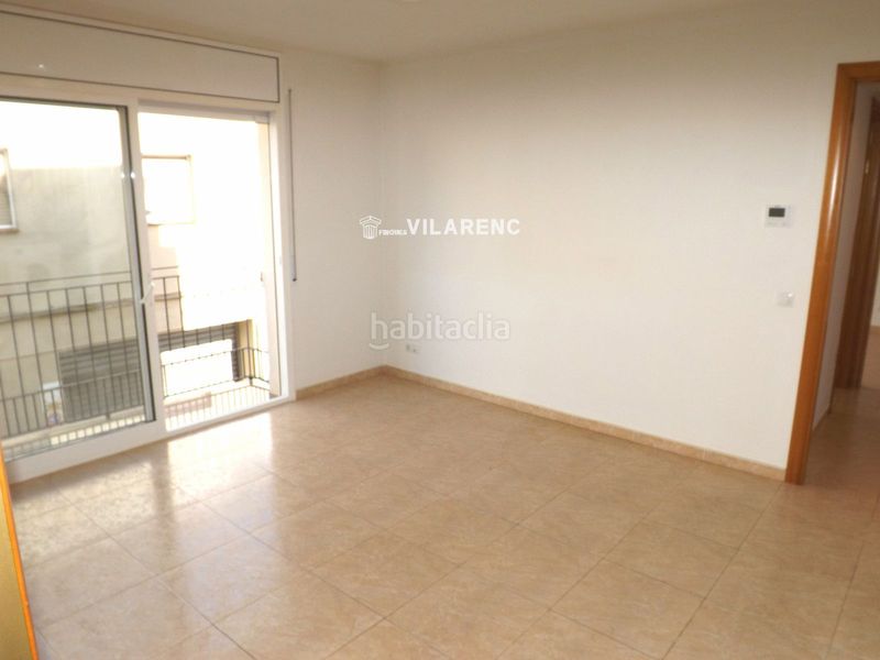 Foto cbc43db4-36f9-4172-abee-61daae694382. Pis amb calefacció aparcament a Calafell poble Calafell