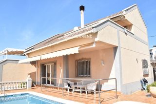 Chalet  Altafulla. Casa con piscina cinco habitaciones en bellamar calafell
