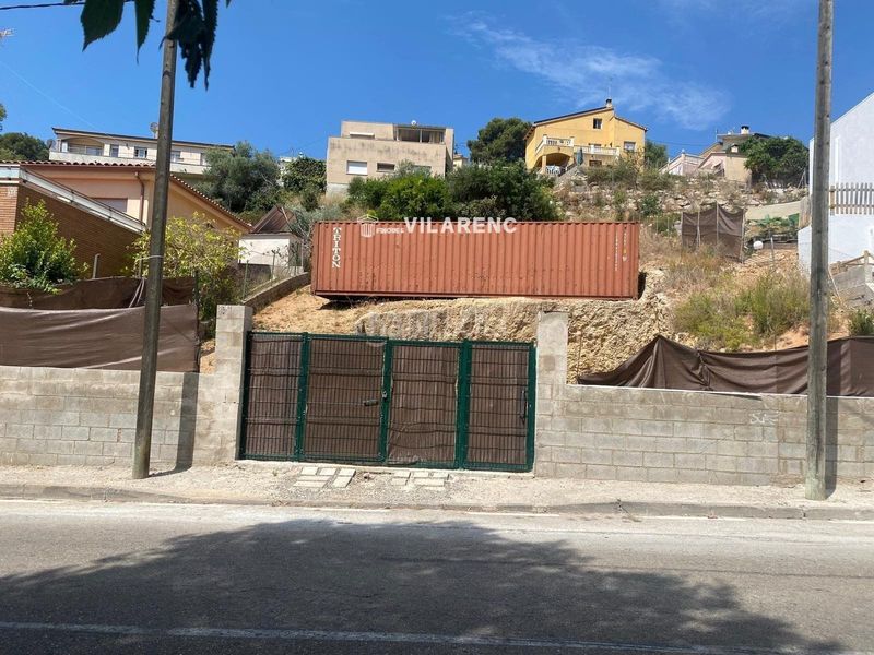 Foto 83d2c1f8-c678-48f7-98da-20c714da85a7. Finca rústica solar en costa en costa Cunit - els jardins - els rosers Cunit