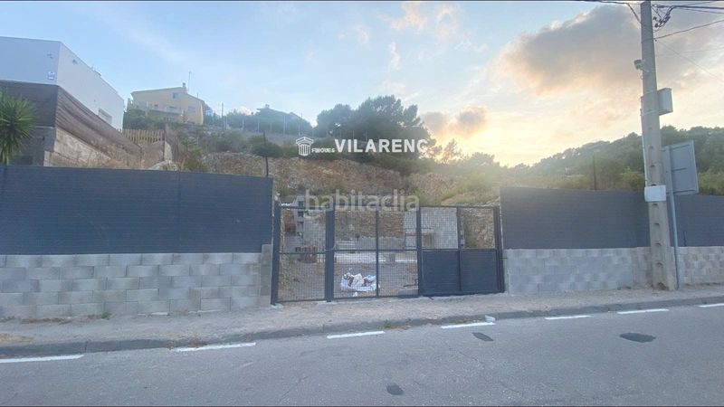 Foto a6e8ba3f-3f99-4d24-b84a-7b889ee1681c. Finca rústica solar en costa en costa Cunit - els jardins - els rosers Cunit