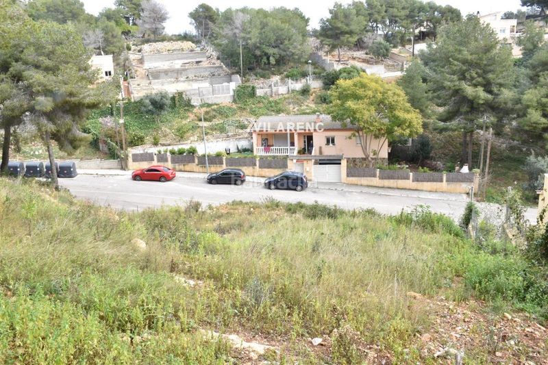 Foto e39fed8d-9a43-4a3c-80f8-ef3ad35d4da6. Finca rústica parcela urbana en costa Cunit - els jardins - els rosers Cunit