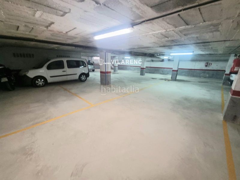 Foto 6fe052ae-fc2f-490e-bd40-d94bfb927700. Aparcament cotxe a Centre Torredembarra