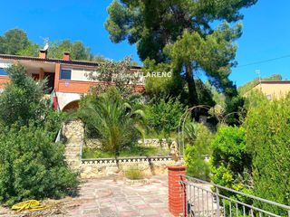 Doppelhaus  Ferran sor. Casa pareada con gran parcela en mas romeu, calafell