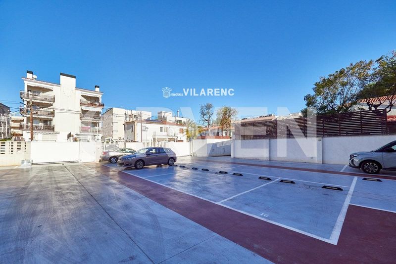 Foto bf088f7f-5a93-4f52-a2ae-ff08a477110b. Pis amb calefacció aparcament a Bonavista Vendrell (El)