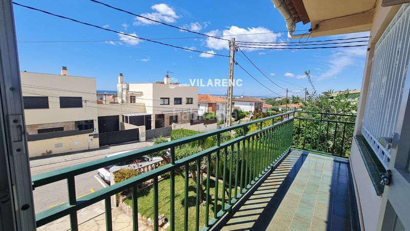 Foto b8fafa18-5ce8-46c2-8faf-c78a17d3eff6. Casa amb aparcament a Bellamar Calafell