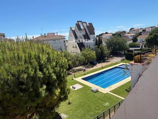 Duplex  Garrotxa. Espectacular ático dúplex con piscina en calafell