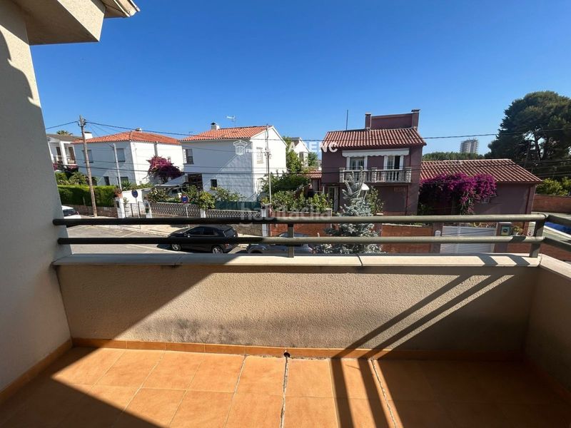 Foto d62a30f8-4c6f-4abe-a71c-51f5cd430570. Casa adossada amb calefacció aparcament a Bellamar Calafell