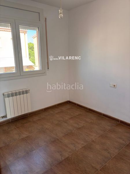 Foto 079a3322-8f27-4f47-9301-924b347bf16a. Casa adossada amb calefacció aparcament a Bellvei