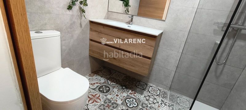 Foto 4149a88a-bbee-41b7-950d-35e125139a0e. Casa amb calefacció a Centre Vendrell (El)