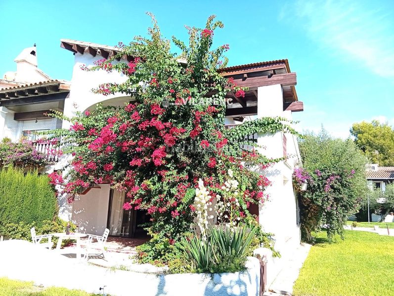 Foto c3ce6fb1-78ca-4250-9f33-04e86ad3391c. Semi detached house with parking pool in Alorda Park Calafell