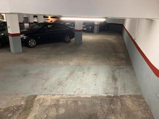 Alquiler Parking coche  Carrer de sant josep de calassanç. Alquiler plaza de garaje junto a avenida del cid y pérez galdós.