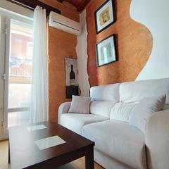 Apartament  Carrer de martín mengod. Venta en exclusiva de apartamento junto a la plaza redonda.