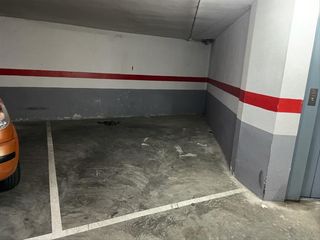 Affitto Posto auto in Carrer del pare perera 7. 25m2. con elevador