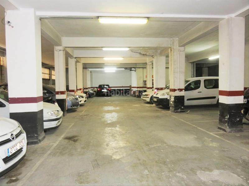 Foto f9a77eb0-81b4-4de0-94e4-b6070d7e34ea. Posto auto in El Carme Valencia