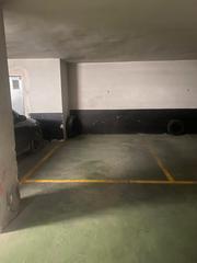 Aparcament cotxe  Carrer del pintor zariñena. Oportunidad única para asegurar tu espacio en el centro de la ci