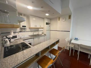 Pis  Carrer de les reixes. Estupendo piso reformado y con garaje. con ubicación inmejorable