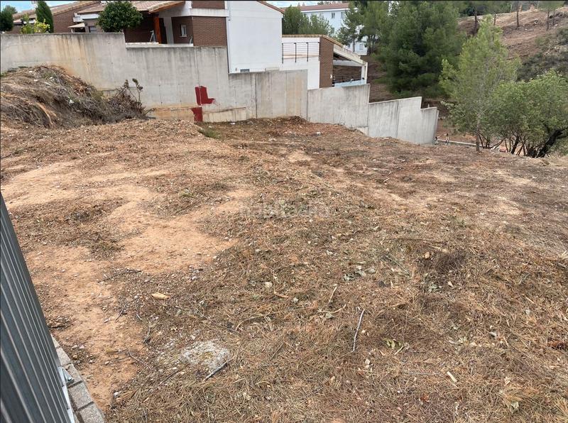 Foto f4abc160-12ed-4a20-aebe-25fa89f8de13. Terrain résidentiel dans Alborache