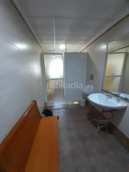 Foto 1ec8f8ae-95e3-45a9-a151-18a8166b143e. Capannone industriale in Rafelbunyol