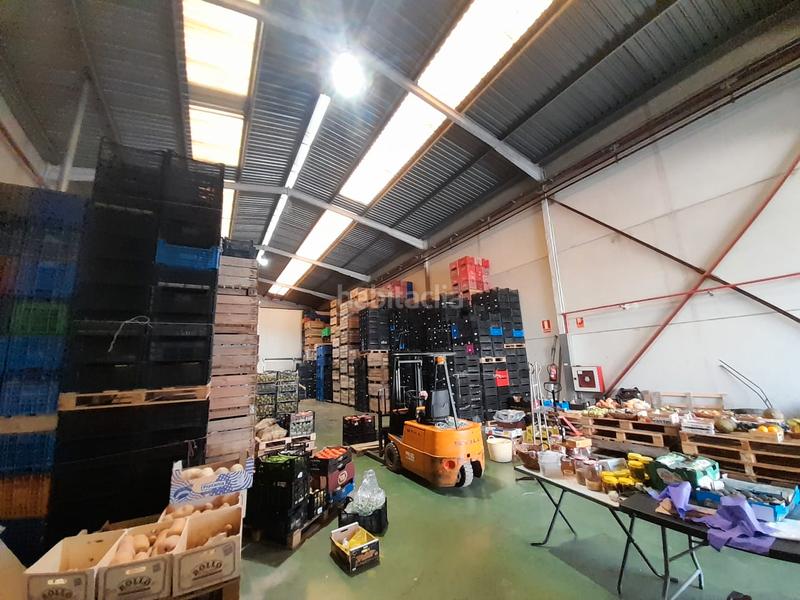 Foto afbdf1f8-ff43-494e-8224-07bfa0f55020. Capannone industriale in Rafelbunyol