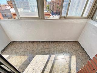 Pis  Avinguda del primat reig. Venta de luminoso y equinero piso con vistas despejadas en la av