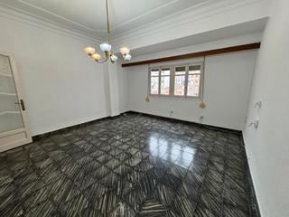 Piso  Carrer de cuba. En exclusiva. venta de vivienda para reformar en ruzafa.