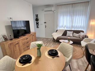 Appartamento  Carrer de vicente blasco ibáñez. Venta de preciosa vivienda reformada en planta baja con garaje j