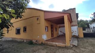 Casa a Buñol. Acogedora en venta en buñol.