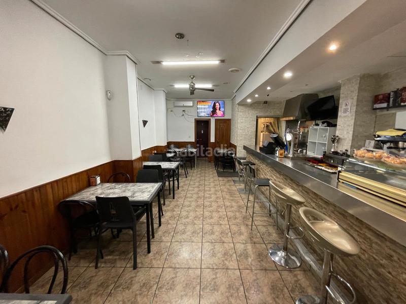 Foto 20eebe57-27b4-43a2-b958-8e5e35861d7a. Pas-de-porte local commercial dans Nou Moles Valencia