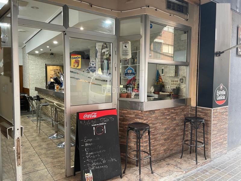 Foto 4c1c5e3d-f52b-4948-8988-0e53bf1b59a4. Pas-de-porte local commercial dans Nou Moles Valencia