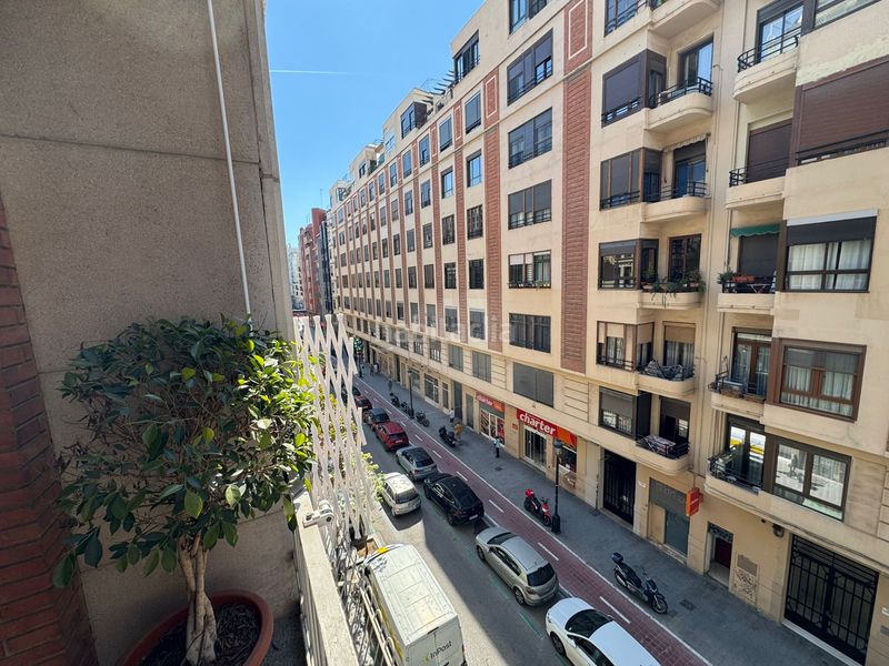 Piso maravilloso piso junto a la gran via germanías y la plaza de toros. en Valencia - Imagen 22