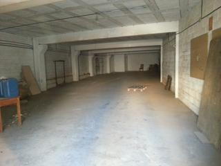 Lloguer Nau industrial  Carrer de ponent. Nave industrial ubicada en el centro de la población del vulpell